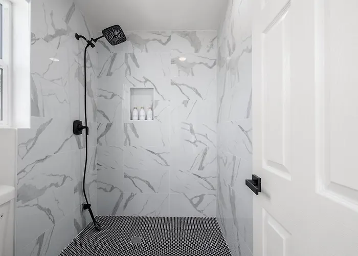 Apartment Modern House In Lakes Community *